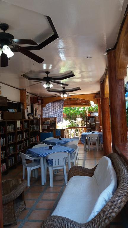 Dave'S Straw Hat Inn Boracay Island Luaran gambar